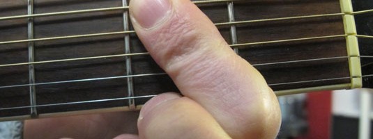 jouez des accords de guitare simple lecons cours